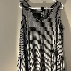 Chic Striped Sleeveless Tank Top - Black and Gray
